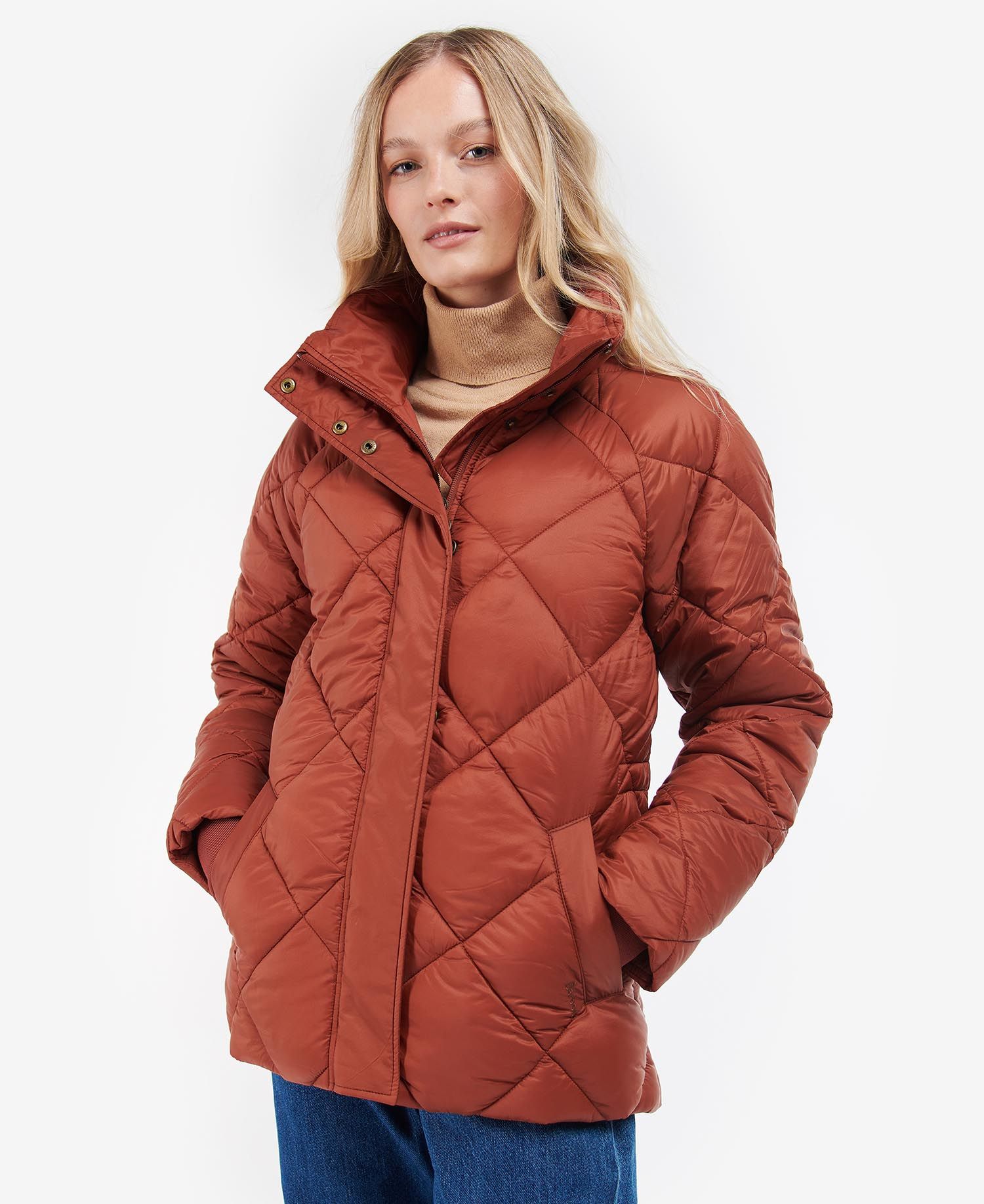 Barbour Hoxa Women's Quilted Jackets Red | 923104-JGN